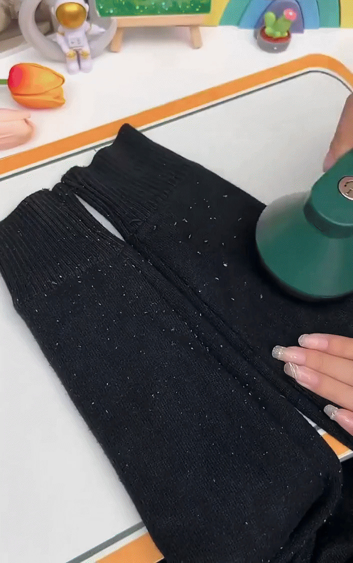 Avenue Rechargeable Lint Remover
